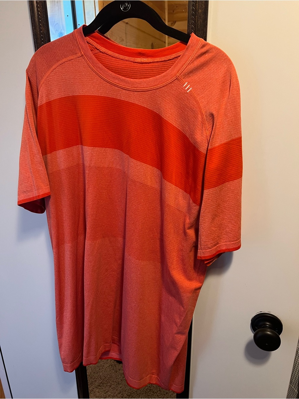 Men's Lululemon Performance Tee - orange Stripe